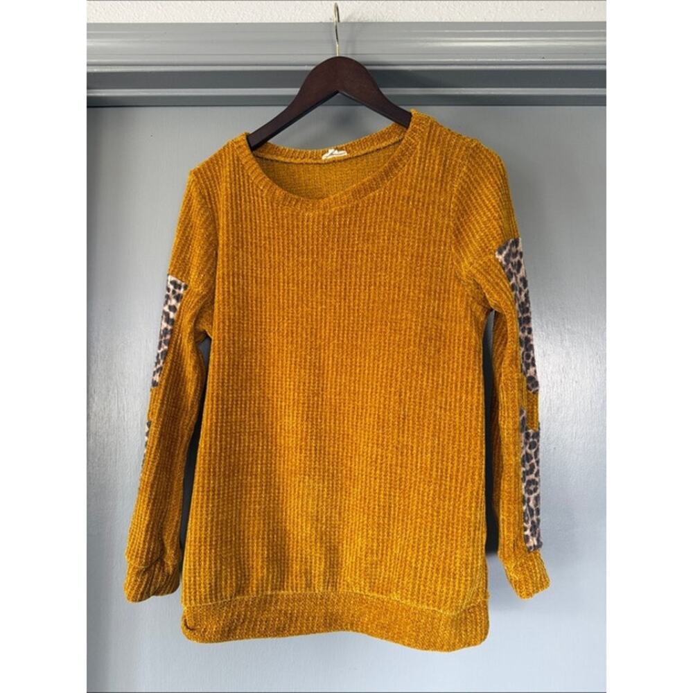 Lovely Melody Gold Chenille Long Sleeve Pullover Sweater sz M Cheetah Accent